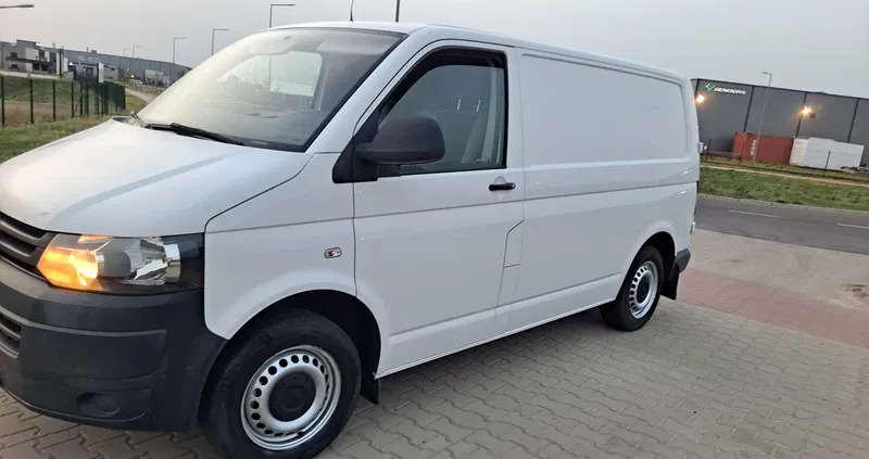 wielkopolskie Volkswagen Transporter cena 52800 przebieg: 368000, rok produkcji 2015 z Leszno